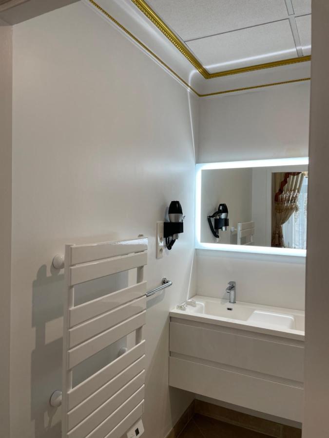 Chambre A Baldaquin Maison De L'Eglise Du Couvent Нарбон Екстериор снимка